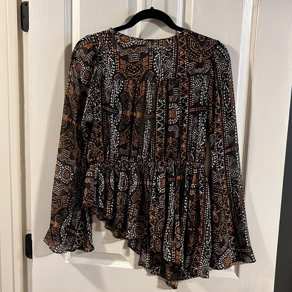 Free people boho bell sleeve shirt - Picture 2 of 3